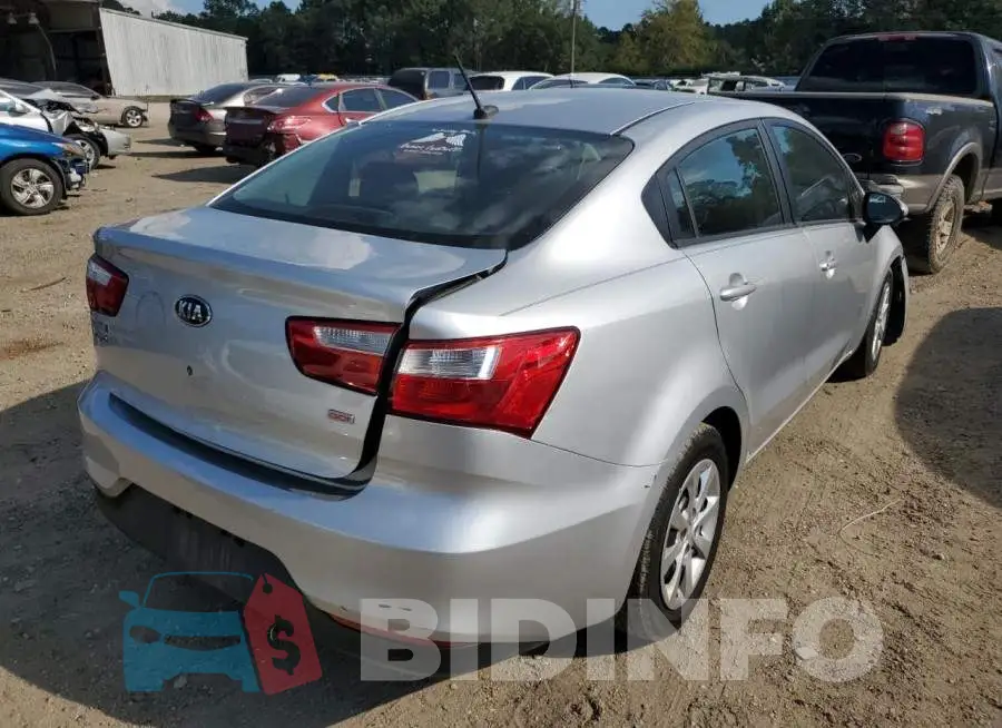 KNADM4A34H6012275 Photo# 4