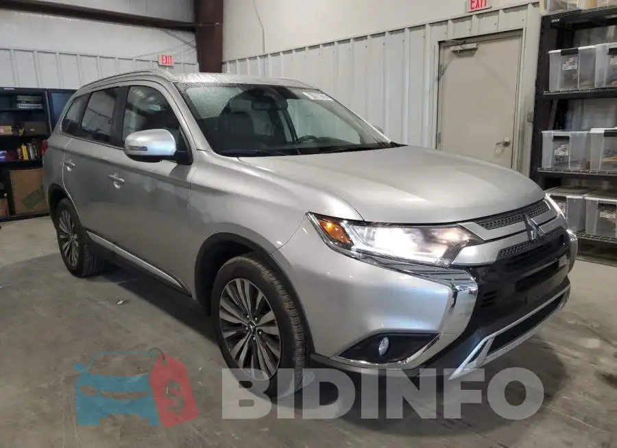 JA4AD3A32LZ031263 Photo# 1