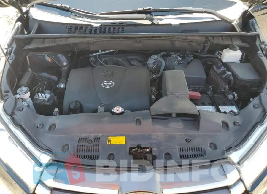5TDBZRFH9JS484734 Photo# 7