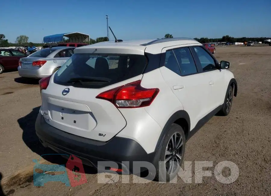 3N1CP5CU4JL513750 Photo# 4