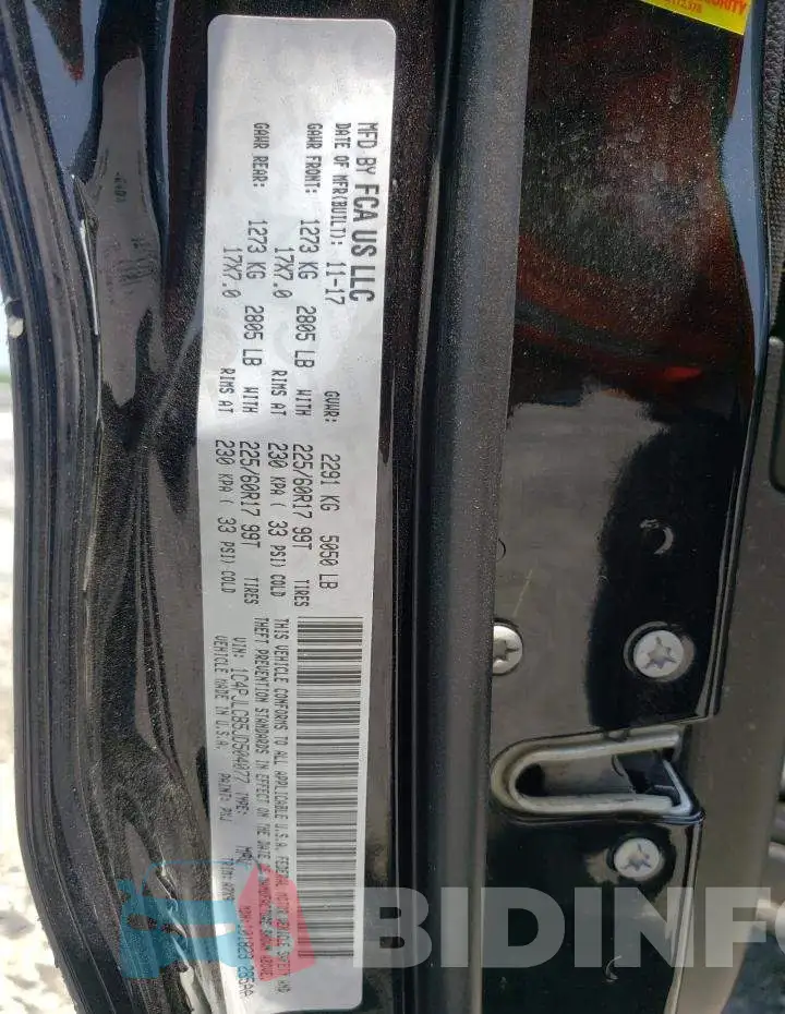 1C4PJLCB5JD504077 Photo# 10