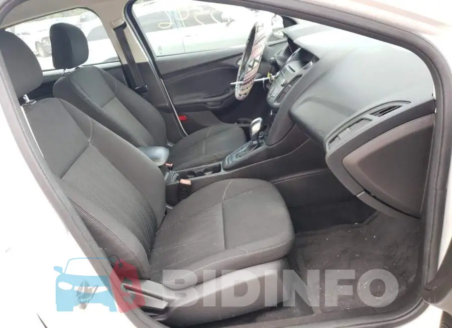 1FADP3F2XGL365193 Photo# 5