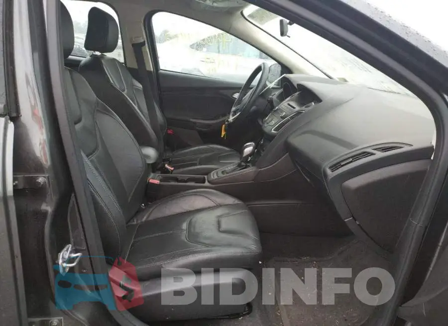 1FADP3K27GL332903 Photo# 5