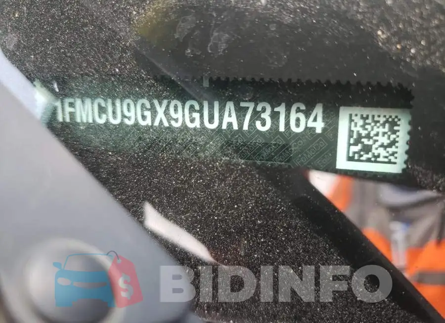 1FMCU9GX9GUA73164 Photo# 10