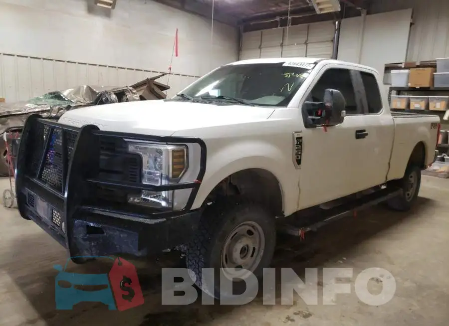 1FT7X2B63KEC91221 Photo# 2