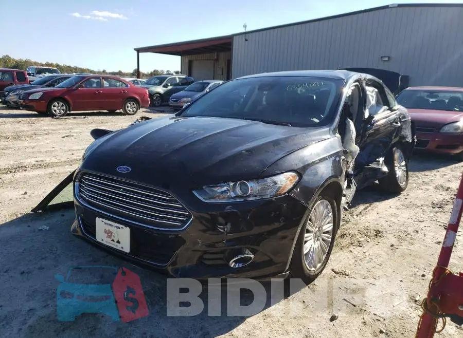 3FA6P0PUXGR252823 Photo# 2