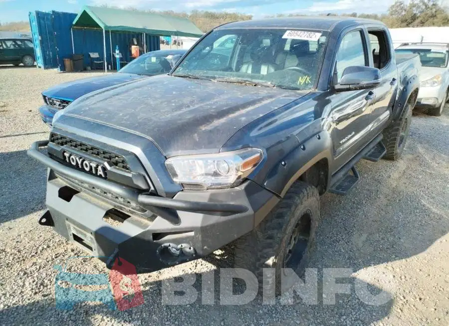 5TFCZ5AN6KX187863 Photo# 2