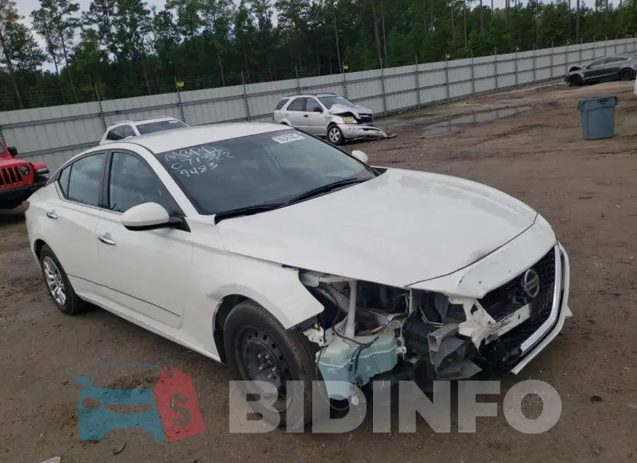 1N4BL4BV6KC229483 Photo# 1