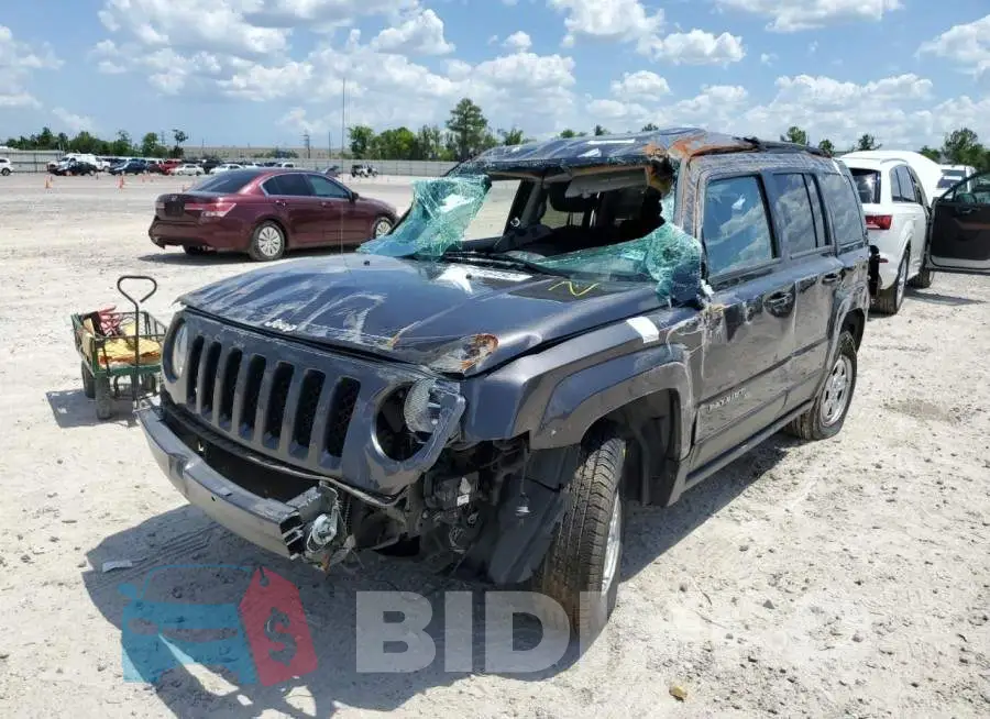 1C4NJPBB9HD202382 Photo# 2