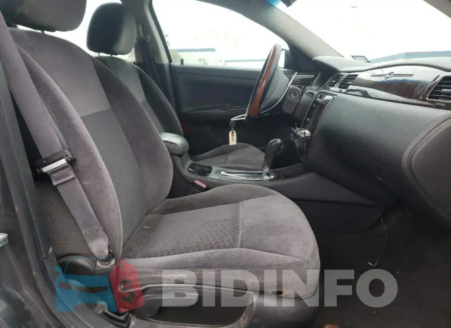 2G1WB5E35G1101837 Photo# 5