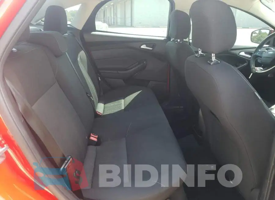 1FADP3F2XGL224382 Photo# 6