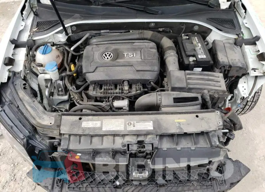 1VWDT7A36HC068675 Photo# 7