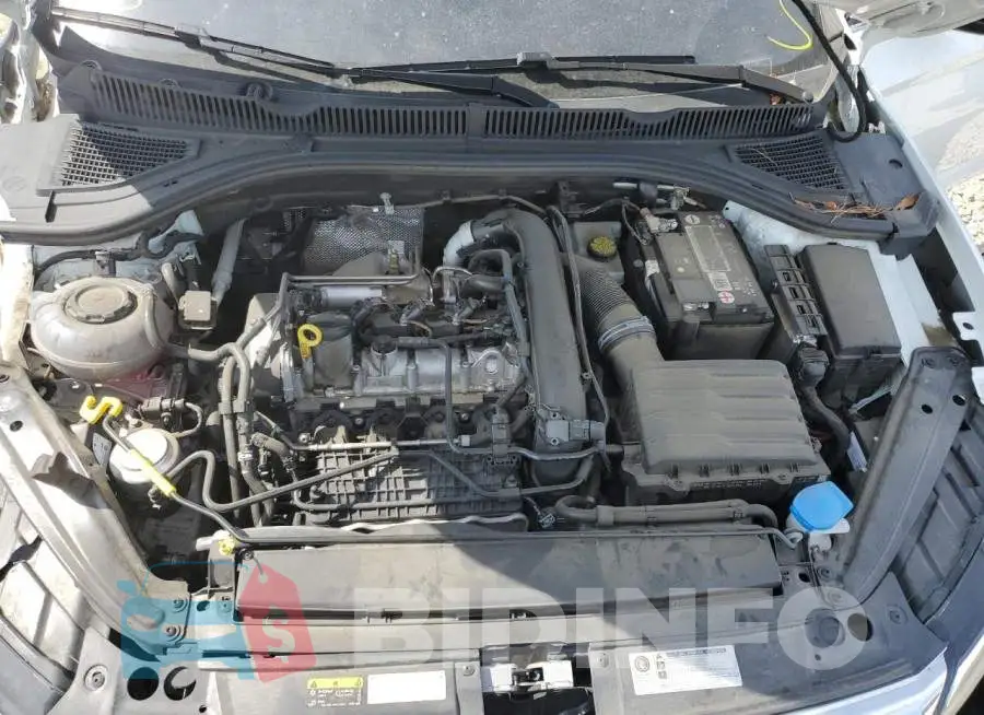 3VWCB7BU8LM036176 Photo# 7