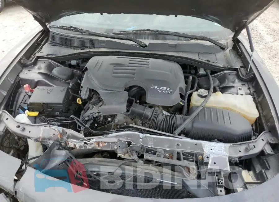 2C3CDXHG3KH563851 Photo# 7