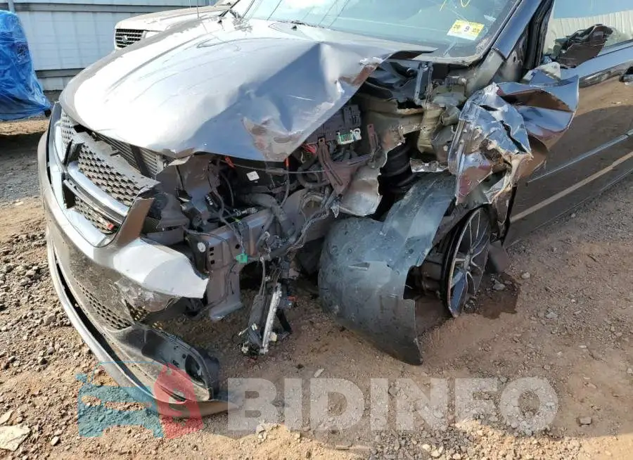 2C4RDGBGXGR401814 Photo# 9