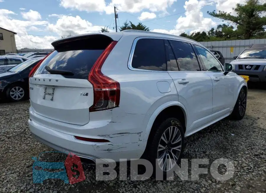 YV4A22PK8M1713243 Photo# 4