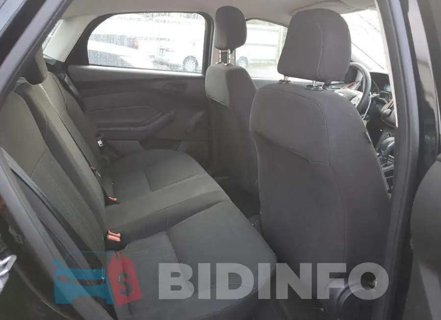 1FADP3E23GL287499 Photo# 6