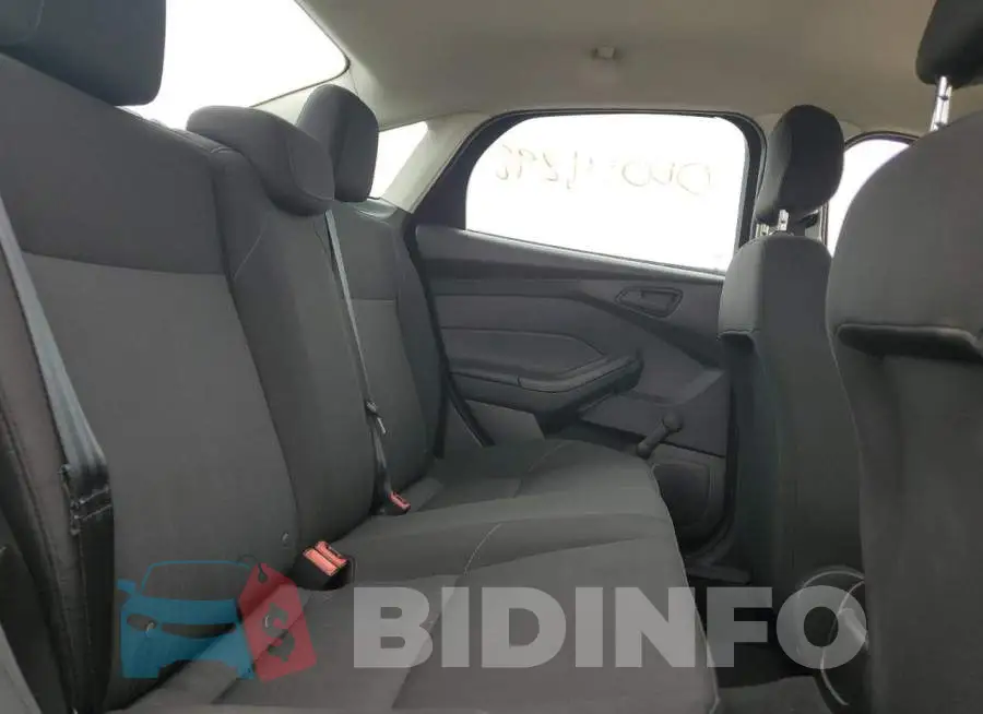 1FADP3E24GL375736 Photo# 6