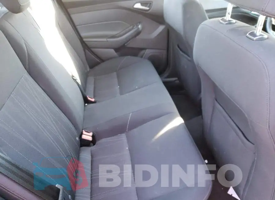 1FADP3F21GL317856 Photo# 6