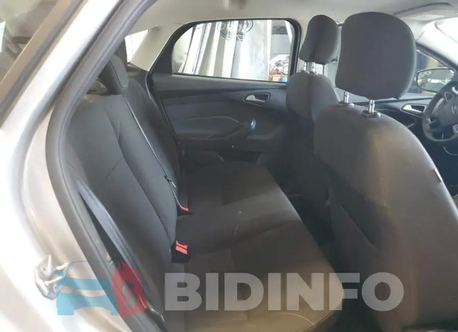 1FADP3F21GL401787 Photo# 6