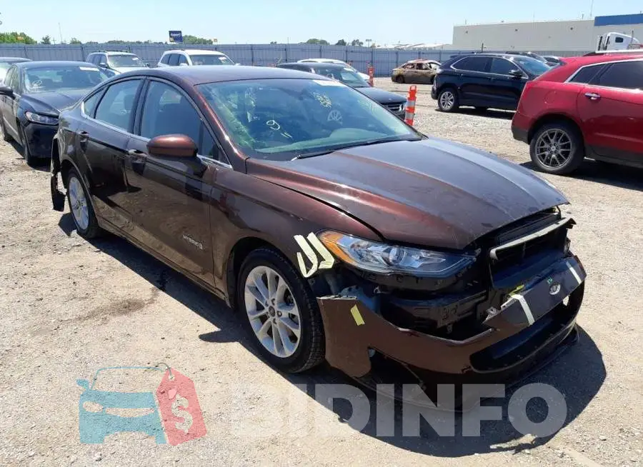 3FA6P0LUXKR187373 Photo# 1