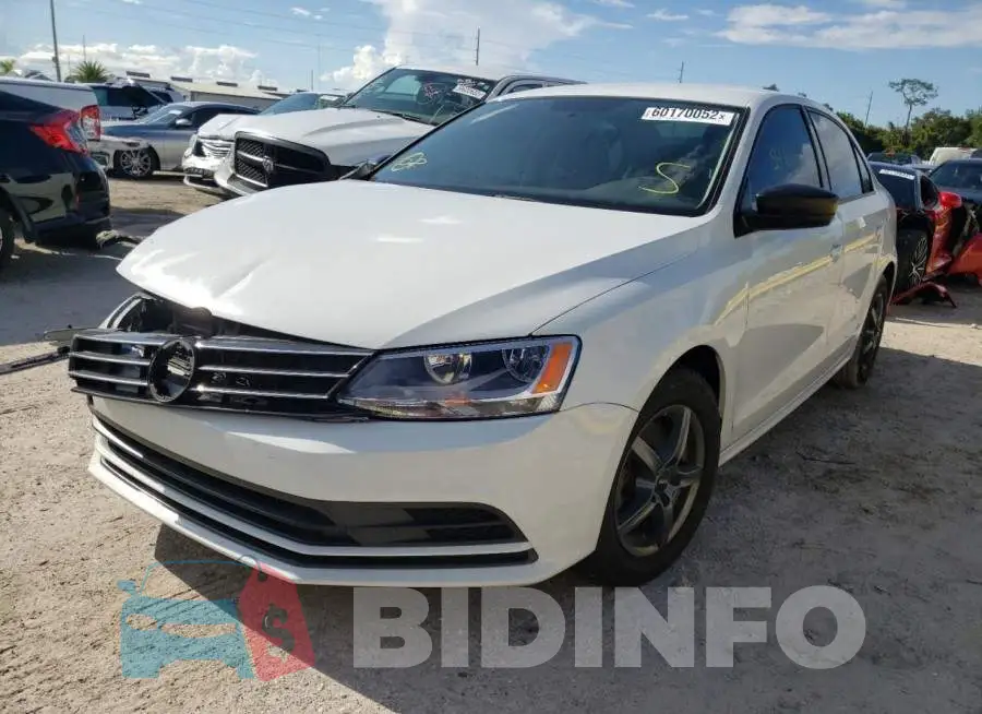 3VW167AJ3GM264143 Photo# 2
