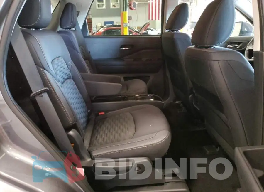 5N1DR3BD2NC239172 Photo# 6