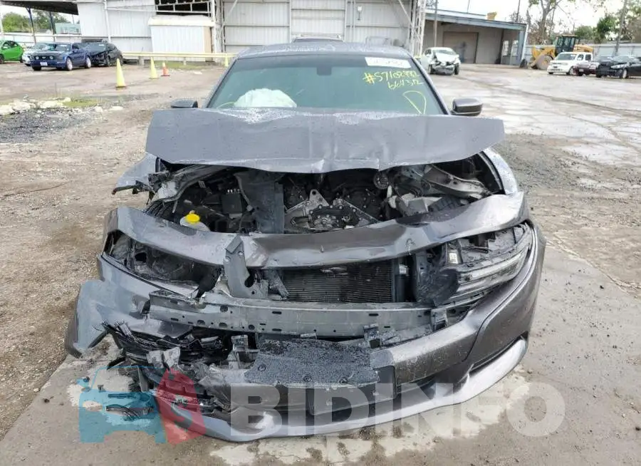2C3CDXBG6KH664312 Photo# 9