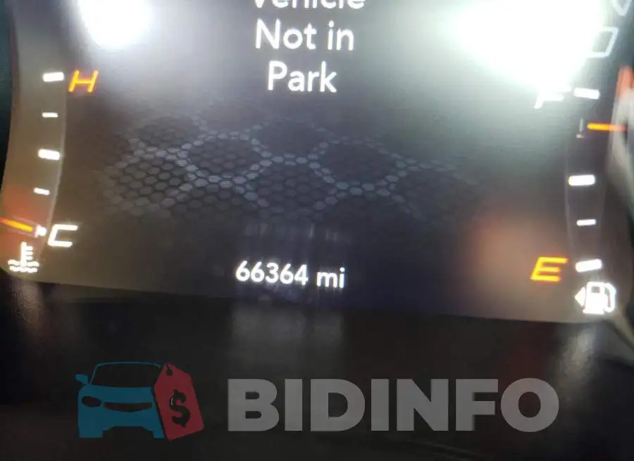 2C3CDXCT5KH633127 Photo# 8