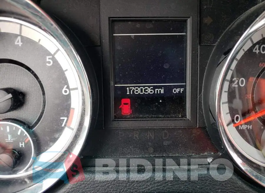 2C4RDGEG6GR379984 Photo# 8