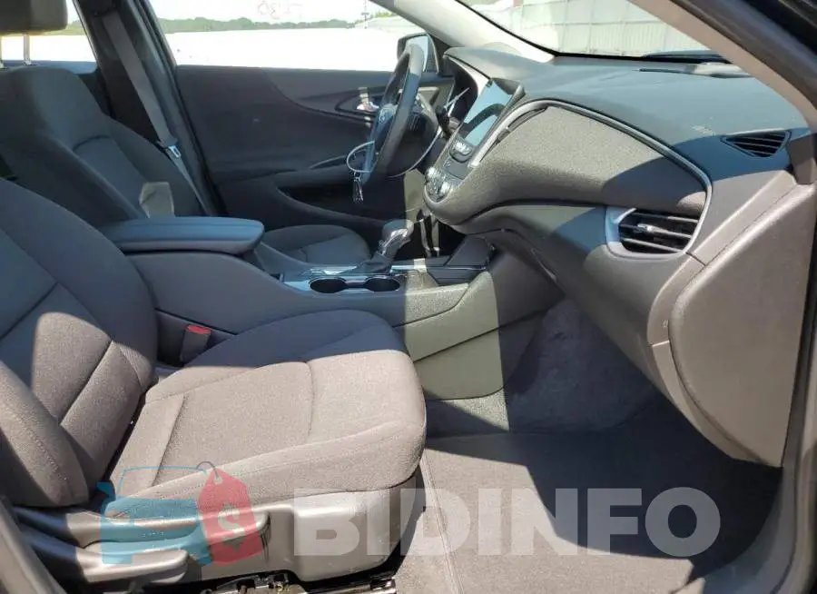 1G1ZD5ST3NF136815 Photo# 5