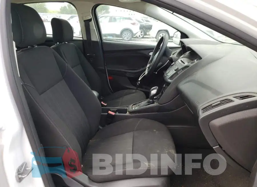 1FADP3F22HL286361 Photo# 5