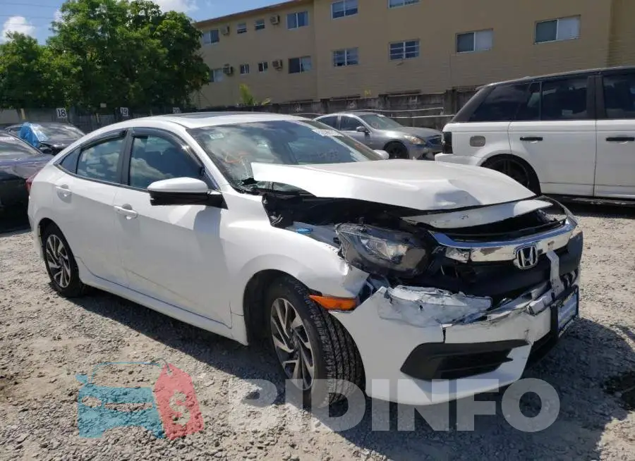 19XFC2F79JE202118 Photo# 1