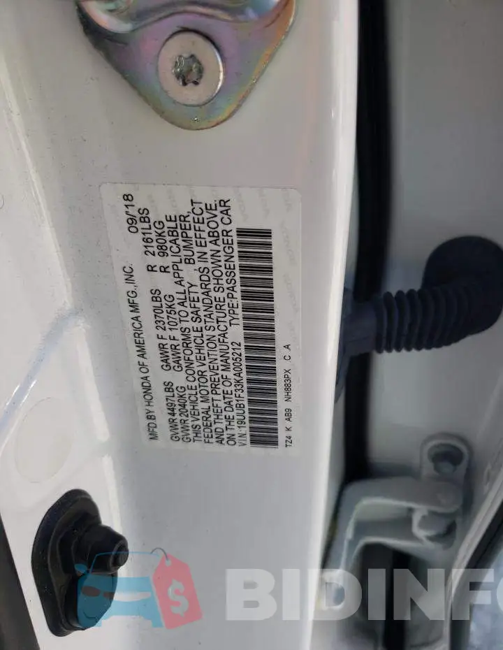19UUB1F33KA005212 Photo# 10