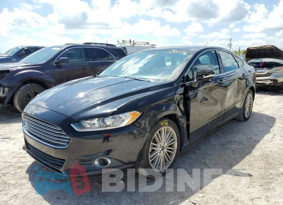 3FA6P0HD5GR324073 Photo# 2