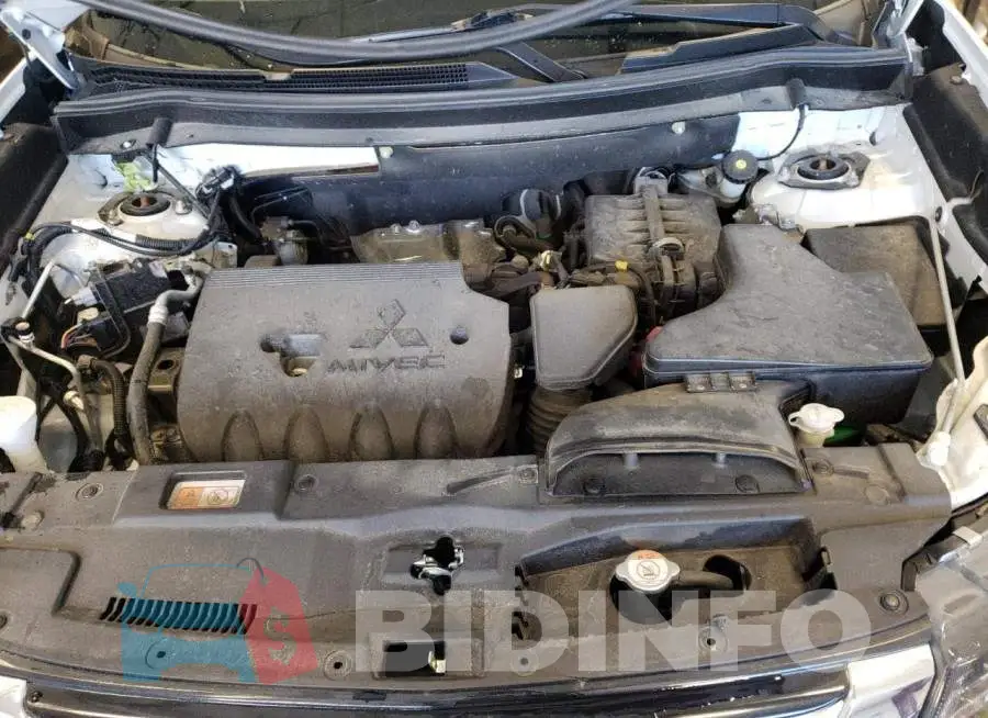 JA4AD2A33JZ000899 Photo# 7