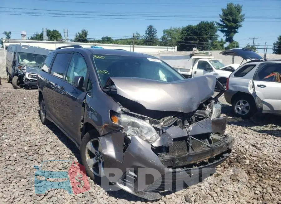 5TDKZ3DC2JS942277 Photo# 1