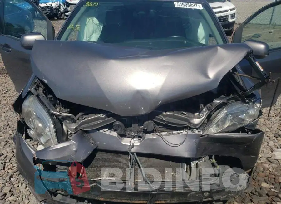 5TDKZ3DC2JS942277 Photo# 7