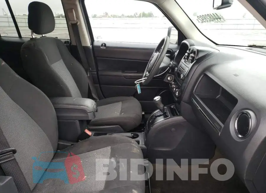 1C4NJPBA3GD513523 Photo# 5