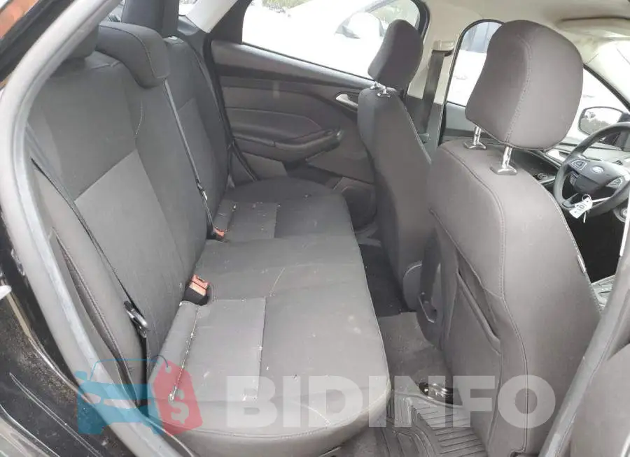 1FADP3FEXHL323845 Photo# 6