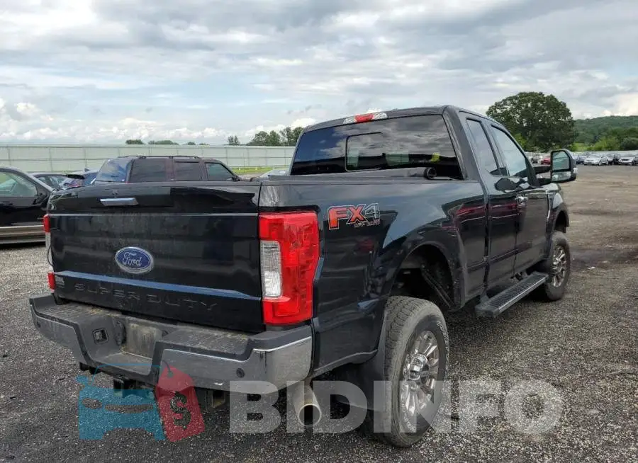1FT7X2B67JED01036 Photo# 4