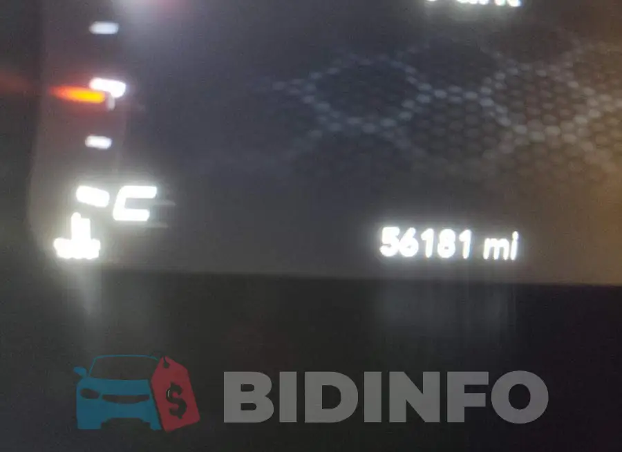 2C3CDXBG9JH180262 Photo# 8