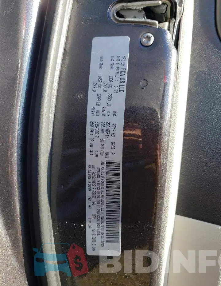 2C4RC1BG9LR165165 Photo# 10