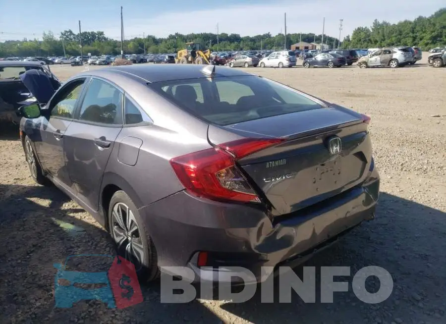 19XFC1F30JE201320 Photo# 3