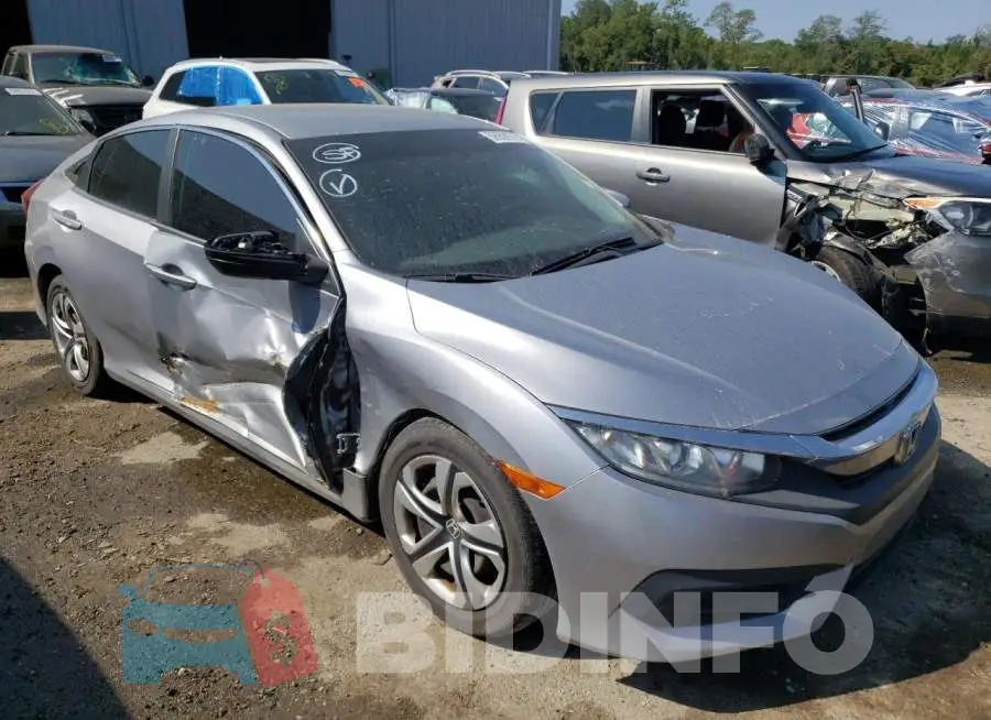 19XFC2F57JE012154 Photo# 1