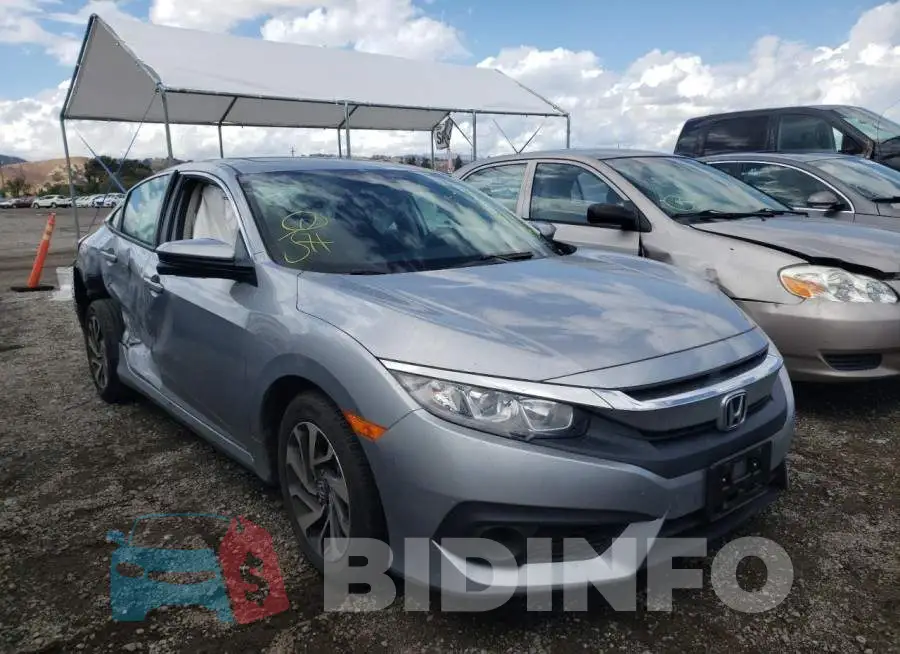 19XFC2F89HE220816 Photo# 1