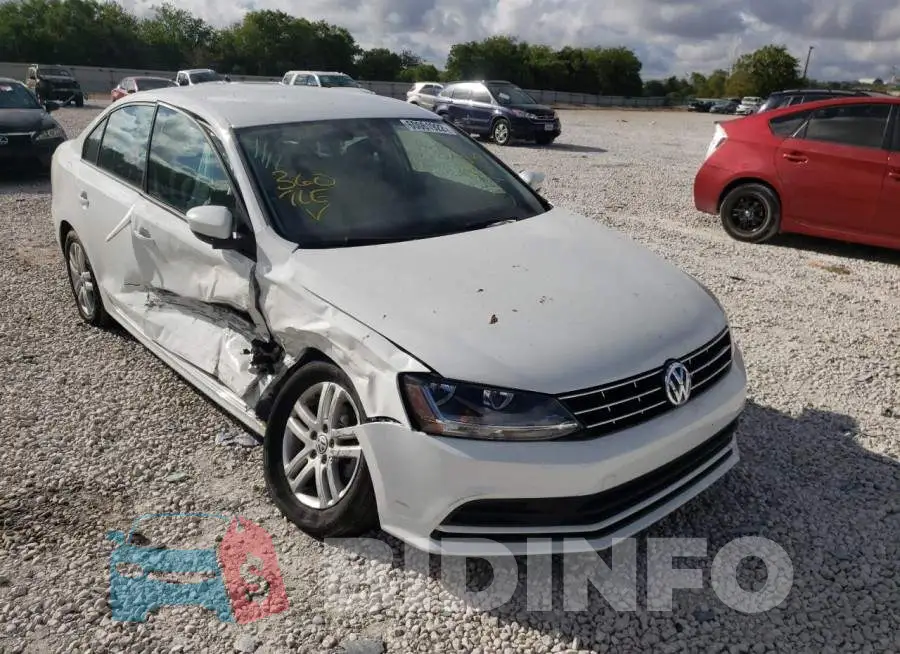 3VW2B7AJ4JM218442 Photo# 1