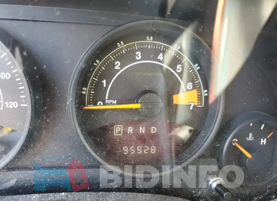 1C4NJPBAXGD613070 Photo# 8