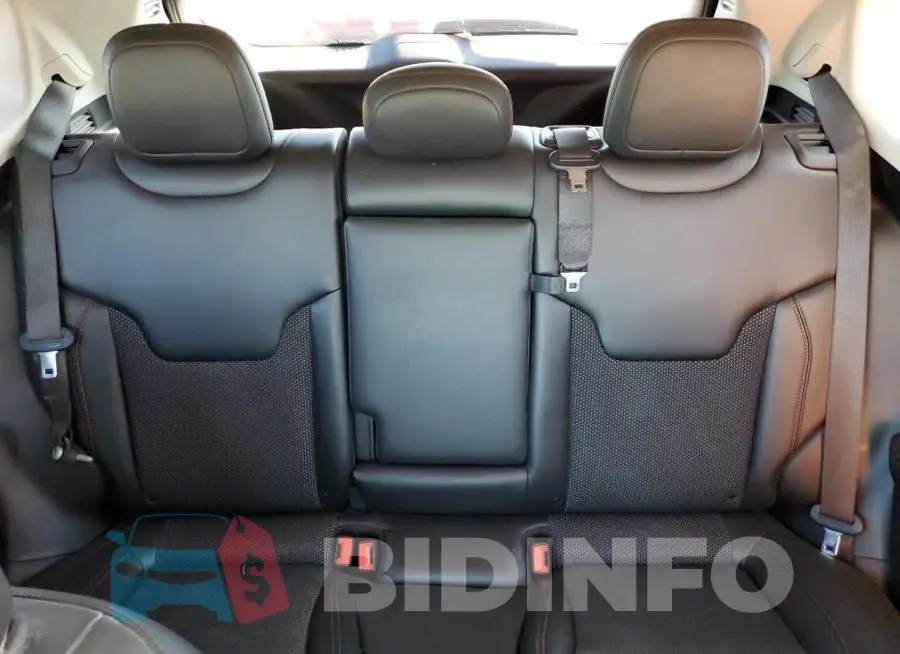 3C4NJDDB7LT170479 Photo# 10
