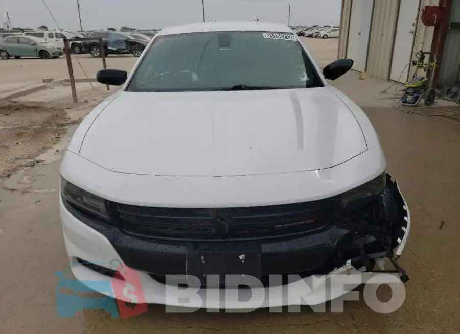 2C3CDXBG1KH732581 Photo# 5